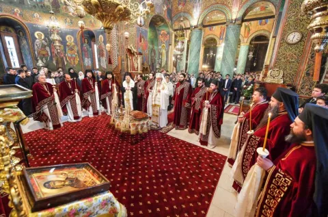 Patriarhul Justinian este un model luminos de slujire a Bisericii lui Hristos, spune Patriarhul Daniel
