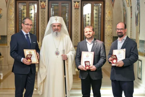 Trei jurnaliști români au primit distincția Sfântul Ierarh Antim Ivireanul