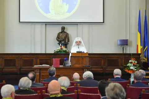 Academia şi Biserica la ceas aniversar