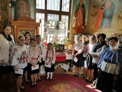 Expoziție caritabilă la parohia Delea Nouă din Capitală
