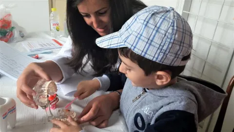 Sănătate pentru sate | Voluntarii de la Paraclisul Catedralei Naționale în comuna prahoveană Albești-Paleologu