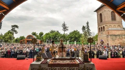 Sărbătoarea Sfinţilor Împăraţi Constantin şi Elena la Catedrala patriarhală – 21 mai 2017