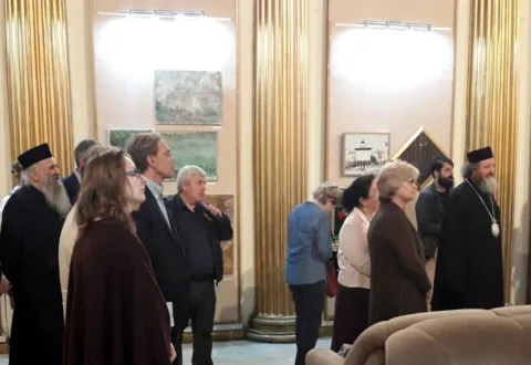 ICR Bucureşti | Expoziţie caritabilă pentru refacerea Schitului românesc de la Iordan