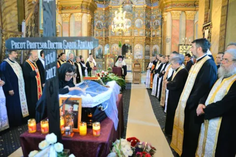 Biserica Sf. Ecaterina din Bucureşti: Slujbă de pomenire pentru părintele prof. Adrian Gabor