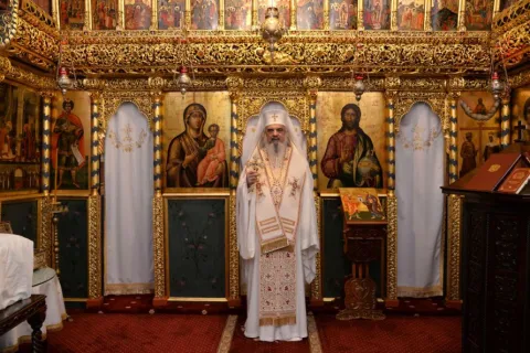 Sfinții Apostoli Petru și Pavel sunt asemănători în pocăință și în dragostea jertfelnică pentru Hristos, a spus Patriarhul României