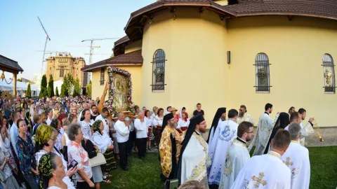 Maica Domnului cinstită la Paraclisul Catedralei Naţionale | Procesiune cu icoana Prodromiţa