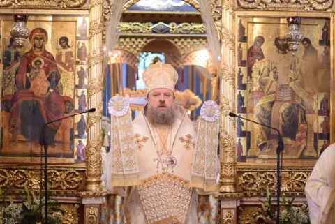 Atunci când suntem în încercări să ridicăm ochii către Cer, îndeamnă PS Timotei Prahoveanul