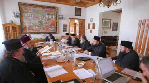 S-a întrunit Comisia teologică, liturgică şi didactică a Sfântului Sinod. Se lucrează la o ediţie îmbunătăţită a Liturghierului