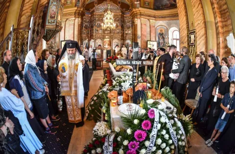 O viață întreagă dăruită lui Dumnezeu și oamenilor | Părintele Nicolae Necula a fost înmormântat astăzi