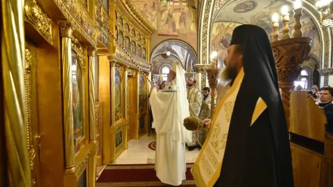 Pictura Bisericii Sfântul Nicolae din Capitală a fost resfințită. Slujba a fost oficiată de Patriarhul României