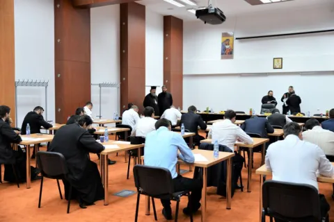 Examen de capacitate la FTOUB | Biserica are încă mulți tineri care doresc să îmbrățișeze misiunea de apostol, a spus PS Timotei Prahoveanul