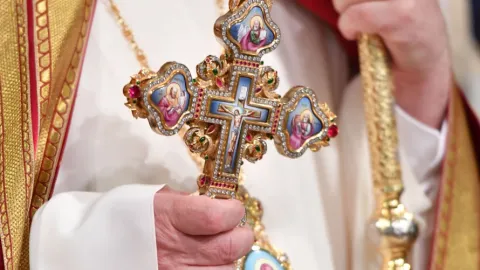 14 citate ale Patriarhului Daniel despre taina Sfintei Cruci