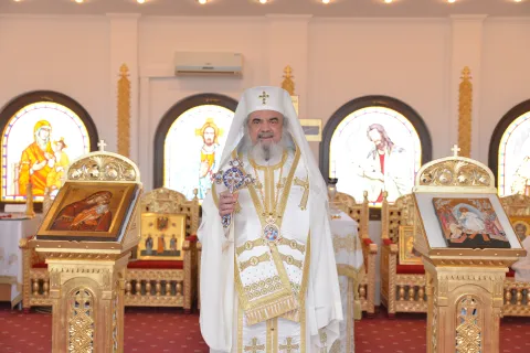 Părintele Patriarh Daniel: Iisus nu face din minune un spectacol. Martori la Învierea fiicei lui Iair au fost numai oamenii credincioşi şi îndureraţi, nu cei curioşi şi gălăgioşi