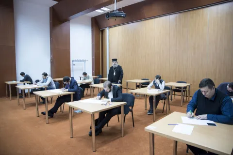 La Centrul pentru formare continuă Dumitru Stăniloae s-a desfăşurat o nouă sesiune a examenului de Capacitate preoţească
