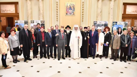 Palatul Patriarhiei | PF Daniel a participat la vernisajul expoziției Temple și sinagogi din România