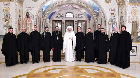 Părintele Patriarh a primit vizita Coralei Theologos a Episcopiei Maramureșului și Sătmarului