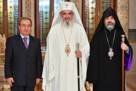 Părintele Patriarh Daniel s-a întâlnit cu Ambasadorul Armeniei, Hamlet Gasparian, la încheierea misiunii diplomatice în România