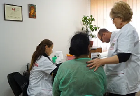 Campanie de depistare a cancerului la femei. Inițiatorii proiectului sunt Patriarhia Română și Institutul Oncologic „Prof. Dr. Alexandru Trestioreanu”