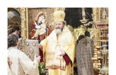 Catedrala Patriarhală | Un act extraordinar se petrece atunci când Îl primim pe Dumnezeu cu dragoste, a spus PS Ieronim