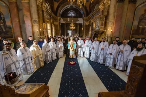 Facultatea de Teologie din Bucureşti | Ocrotitorii învăţământului teologic au fost cinstiţi prin rugăciune