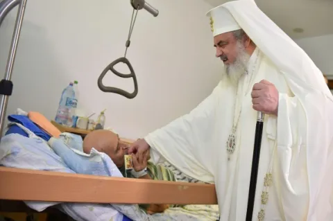 Părintele Patriarh despre civilizaţia creştină a carităţii: ‘Cei care au fost milostivi în istorie vor fi binecuvântaţi în eternitate’