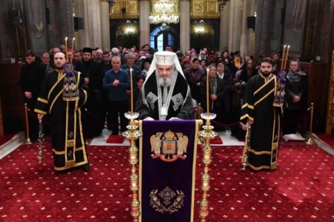PF Daniel la slujba Canonului Mare: Postul Sfintelor Paști este școală a pocăinței
