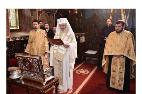 Patriarhul Daniel a sfințit racla pentru moaștele Sf. Ier. Miron. „Este o lucrare de cinstire a lui Dumnezeu și a sfinților, dar și de încurajare a evlaviei credincioșilor”