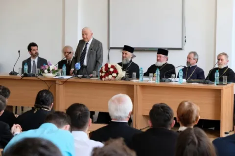 Acad. Emilian Popescu a fost omagiat la Facultatea de Teologie pentru întreaga activitate