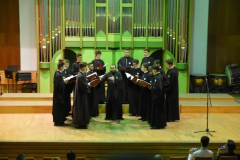 Seminarul din Bucureşti a câştigat a doua ediţie a Concursului Naţional de Muzică Psaltică