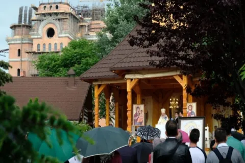 Patriarhul Daniel: Astăzi sărbătorim cu anticipaţie hramul principal al Catedralei Mântuirii Neamului