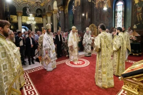Duhul Sfânt vrea să sălăşluiască în sufletul omului – Patriarhul Daniel la Sărbătoarea Cincizecimii