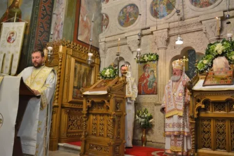 Episcopul Varlaam Ploieşteanul a spus la hramul Mănăstirii Antim că fiecare dintre noi este chemat la sfinţenie