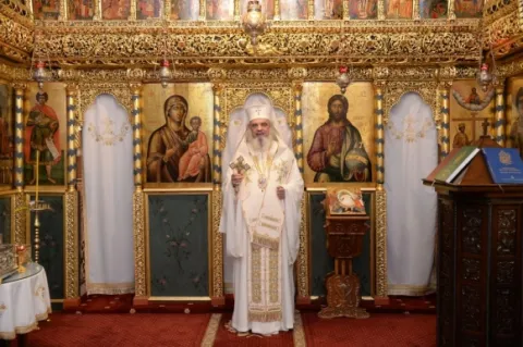 Patriarhul Daniel: Haina de nuntă cerească este lumina sufletului curat