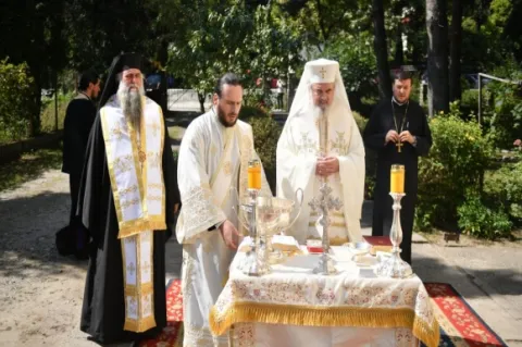Patriarhul Daniel a sfințit Centrul „Sf.Ilie” din Călimănești