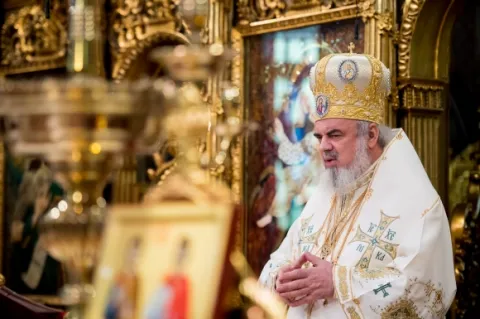 Hristos a adus familiei din Nain „bucuria învierii în locul suferinţei îndoliate” – Patriarhul Daniel