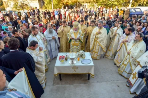 Preasfințitul Părinte Varlaam a sfinţit biserica Parohiei Măgureni II
