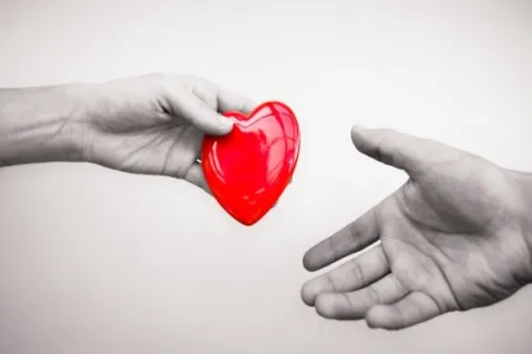 Locuitorii din Sector 4 au donat sânge „Din inimi pentru viaţă”