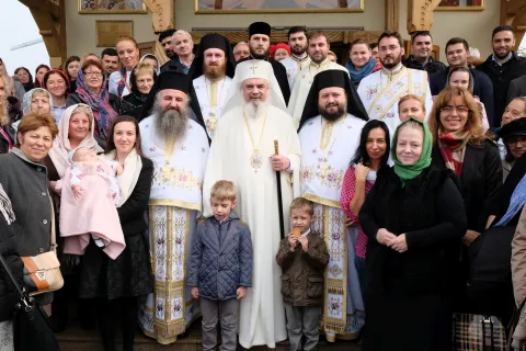 Patriarhul Daniel: Mântuitorul Iisus Hristos transformă pe omul vindecat într-un misionar statornic