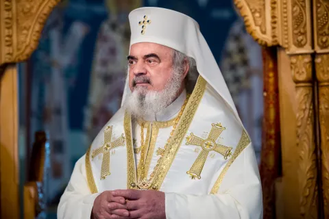 Pilda samarineanului milostiv este un model pentru viața fiecărui creștin, a spus Patriarhul Daniel la Mănăstirea Jercălăi