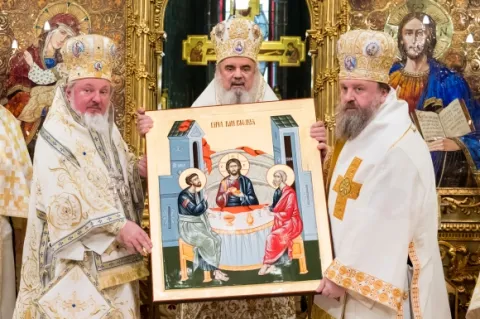 În 2019 Patriarhia Română omagiază satul românesc, pe Patriarhii Iustin, Nicodim și pe traducătorii de cărți bisericești