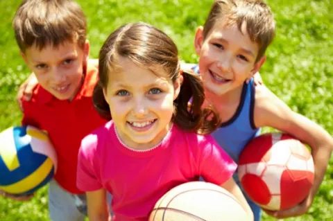 „Dezvoltare și Sănătate prin Sport” pentru tinerii bucureşteni cu vârste între 6 şi 18 ani