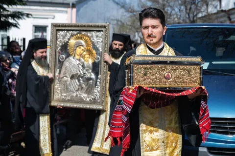 Icoana Maicii Domnului – Iordăniţa şi moaştele Sf. Cuv. Efrem cel Nou au fost aduse la Biserica Icoanei