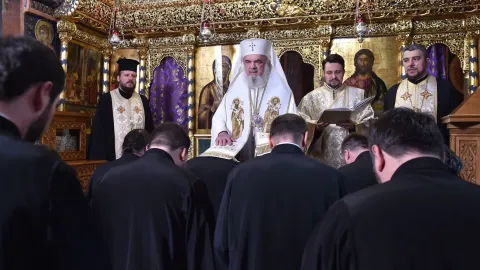 Hirotesii la Reședința Patriarhală | „Cine a mai rămas om răbdător? Duhovnicul”