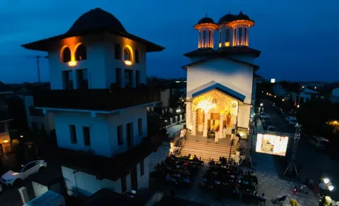 „Arta adevărată este legată de Hristos” – concluzia primei seri „Credință și Cultură” în Parohia Brâncuși