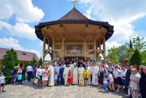 Ziua Eroilor la Paraclisul celui mai mare monument al eroilor din România