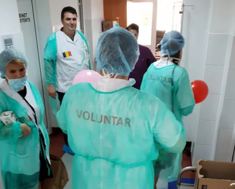 Bucurie de la „Caravana Bucuriei” pentru copiii de la Fundeni