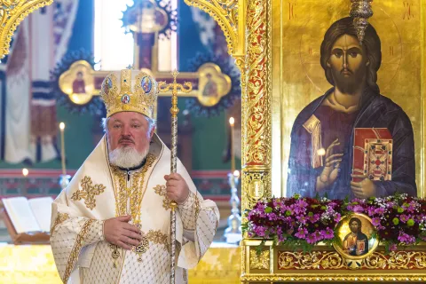 În această realitate pe care o traversăm, Sf. Parascheva este o soluție –  Preasfințitul Părinte Varlaam Ploieșteanul