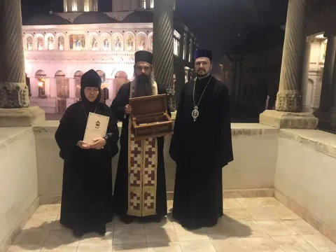 Moaștele Sf. Ier. Dionisie au ajuns în București