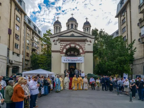 De ce creștinii se ating de sfintele moaște – PS Varlaam Ploieșteanul