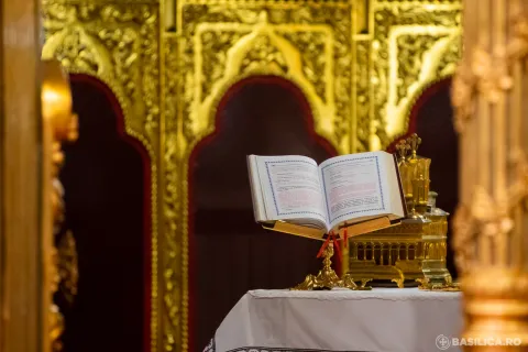 Rugăciune în biserici în noaptea dintre ani. Semnificația slujbei oficiate